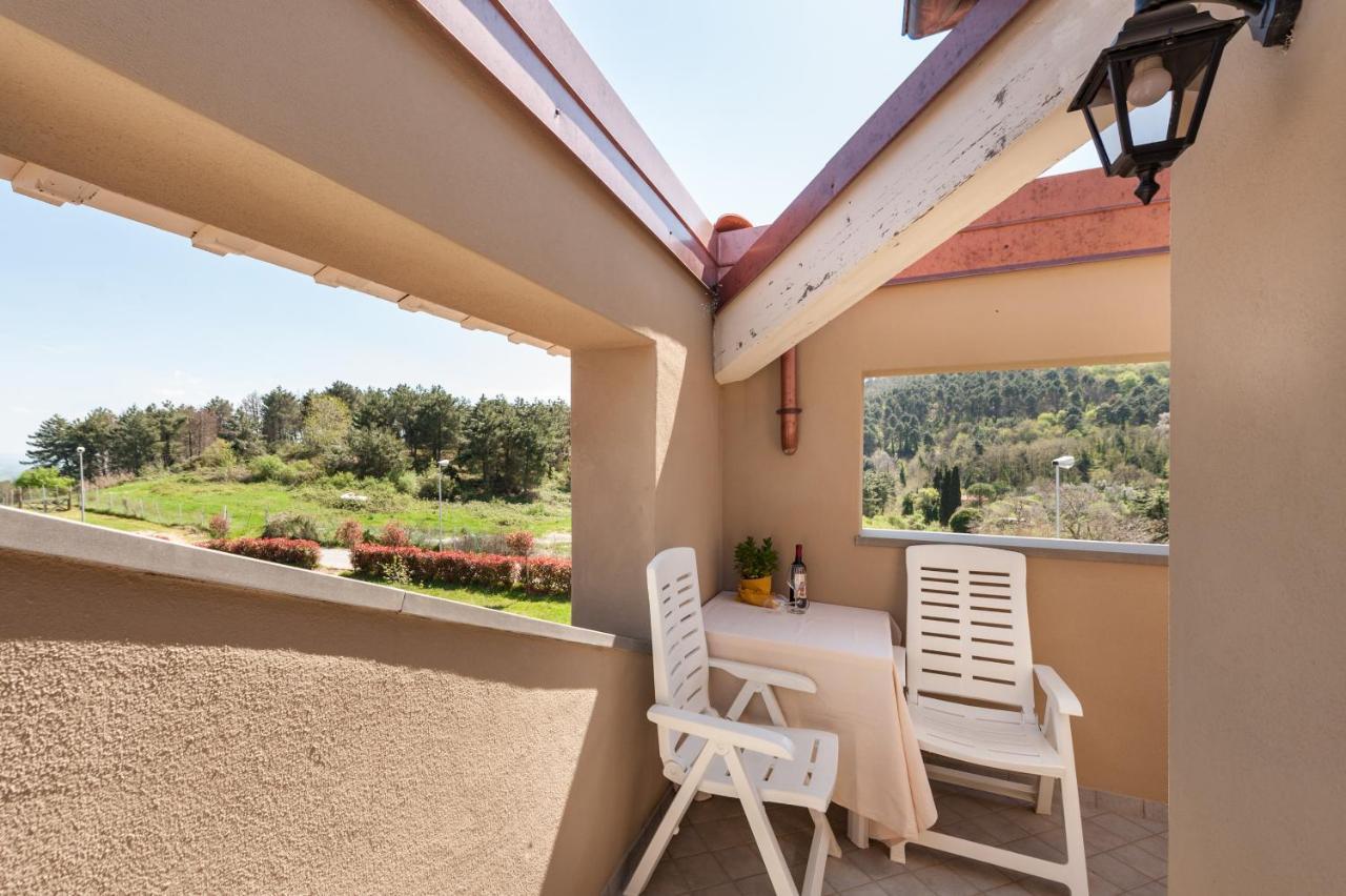 Le Residenze Apartment Киани Екстериор снимка